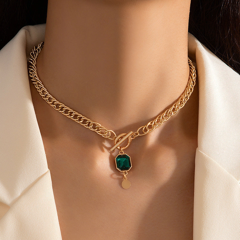 Chunky Gold Chain Necklace with Emerald Pendant – Bold Luxe Statement Jewelry