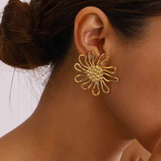 Gold Floral Earrings – Stainless Steel Hammered Hollow Jewelry for Women