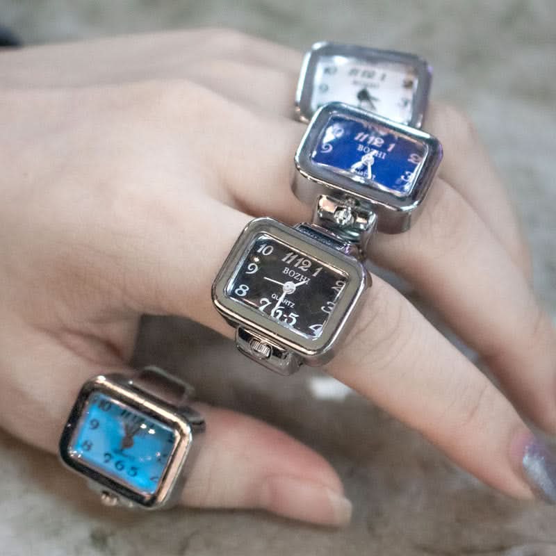 Mini Rectangle Ring Watch – Stylish Quartz Unisex Finger Watch