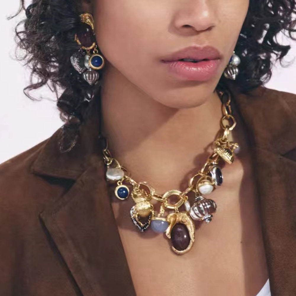 Vintage Pearl Heart Pendant Necklace – Palace Style Statement Jewelry for Women