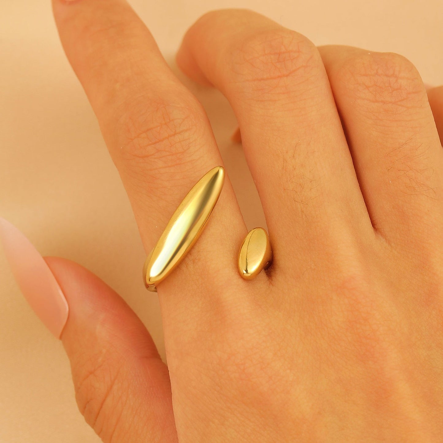 Set of 4 Bold Gold Stainless Steel Rings – Adjustable Water Drop Statement Jewelry