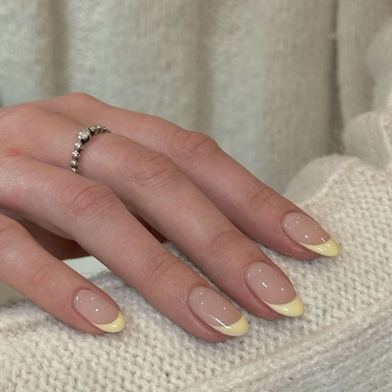 Minimalist Nude Yellow French Tip Press-On Nails – Classic Oval Glue-On Manicure