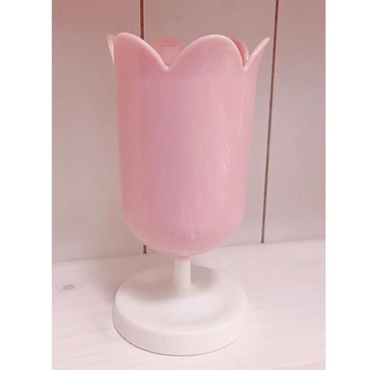 Stylish Tulip Pen Holder & Makeup Organizer