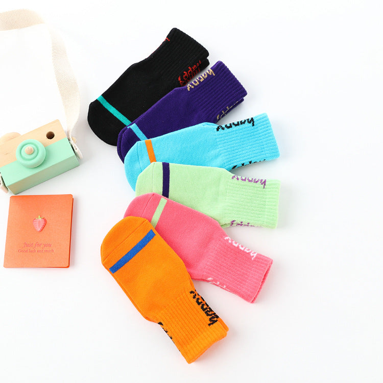 Unisex Anti-Slip Mid-Tube Socks for Kids – Breathable Playground & Yoga Floor Socks