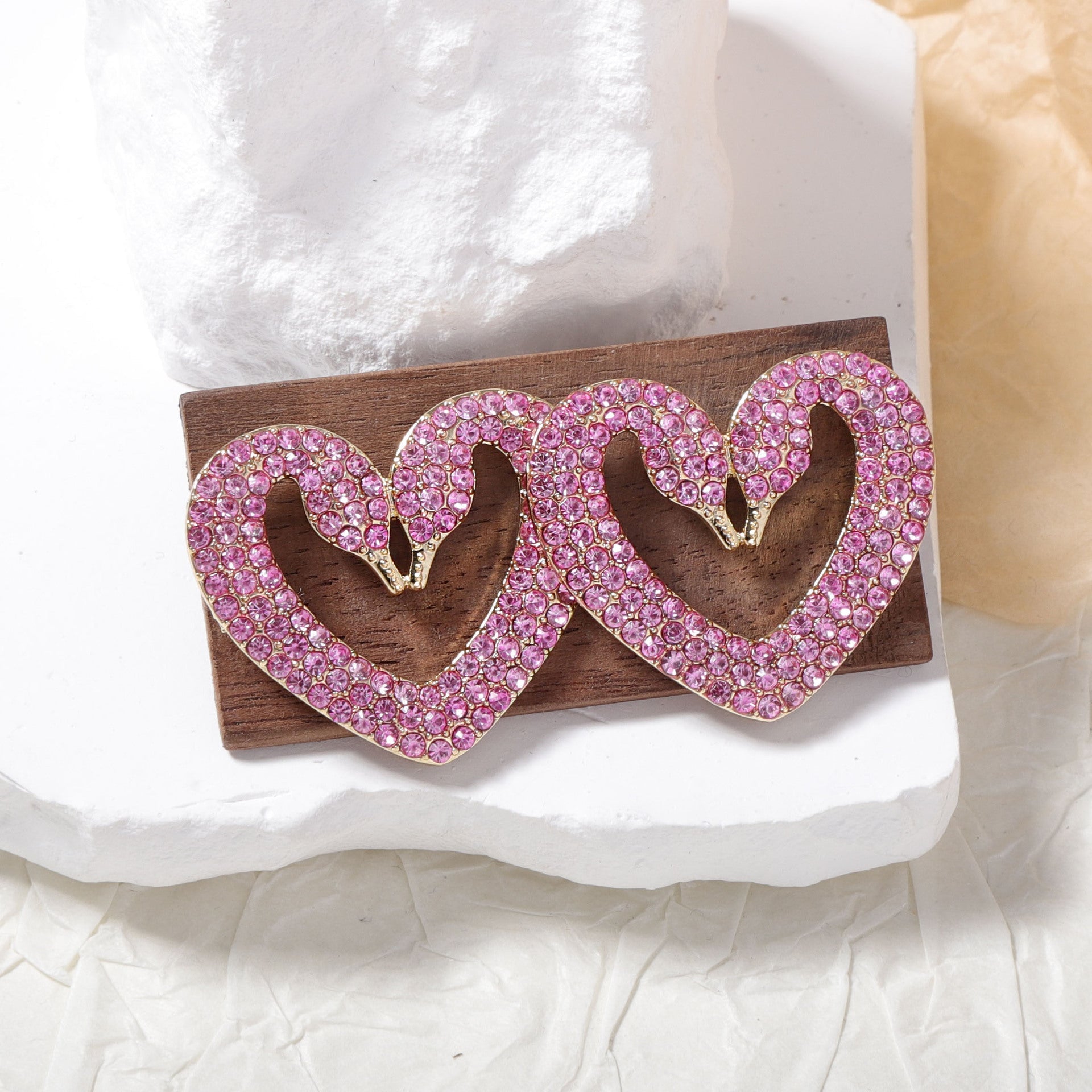 Fashion Heart Pearl Earrings – Rose Red Diamond Hollow Design Jewelry for Women
