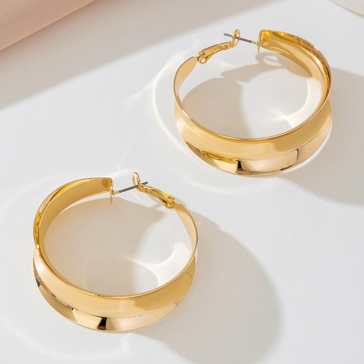 Large Gold Hoop Earrings for Women – Geometric Hollow Metal Jewelry