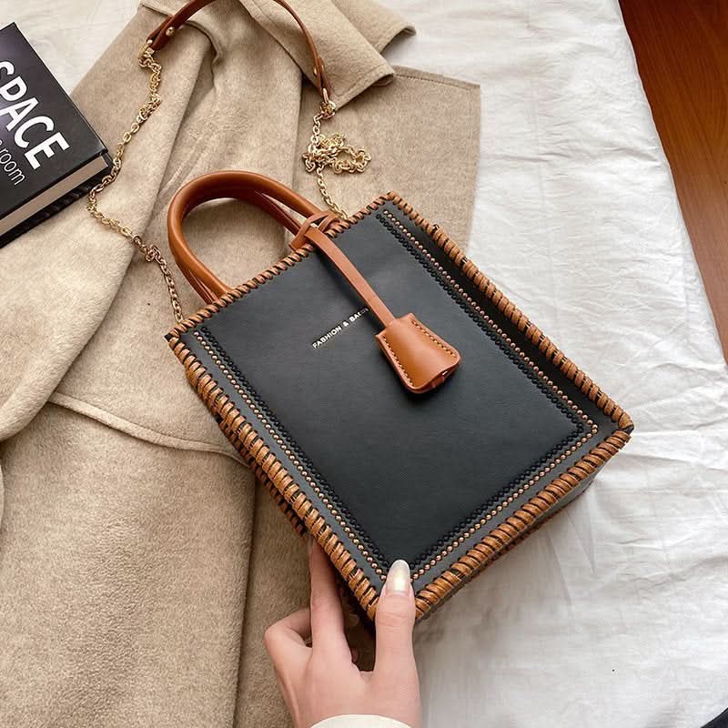 Trendy Women’s Small Square Shoulder Bag
