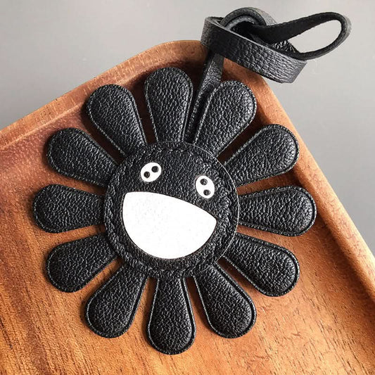 Leather Sunflower Keychain – Stylish Bag Charm