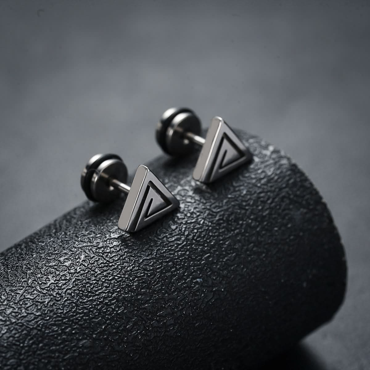 Men's Titanium Steel Triangle Stud Earrings – Unisex Fashion