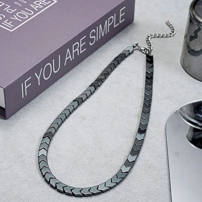 Men's Black Gallstone Triangle Necklace – Hip-Hop Style
