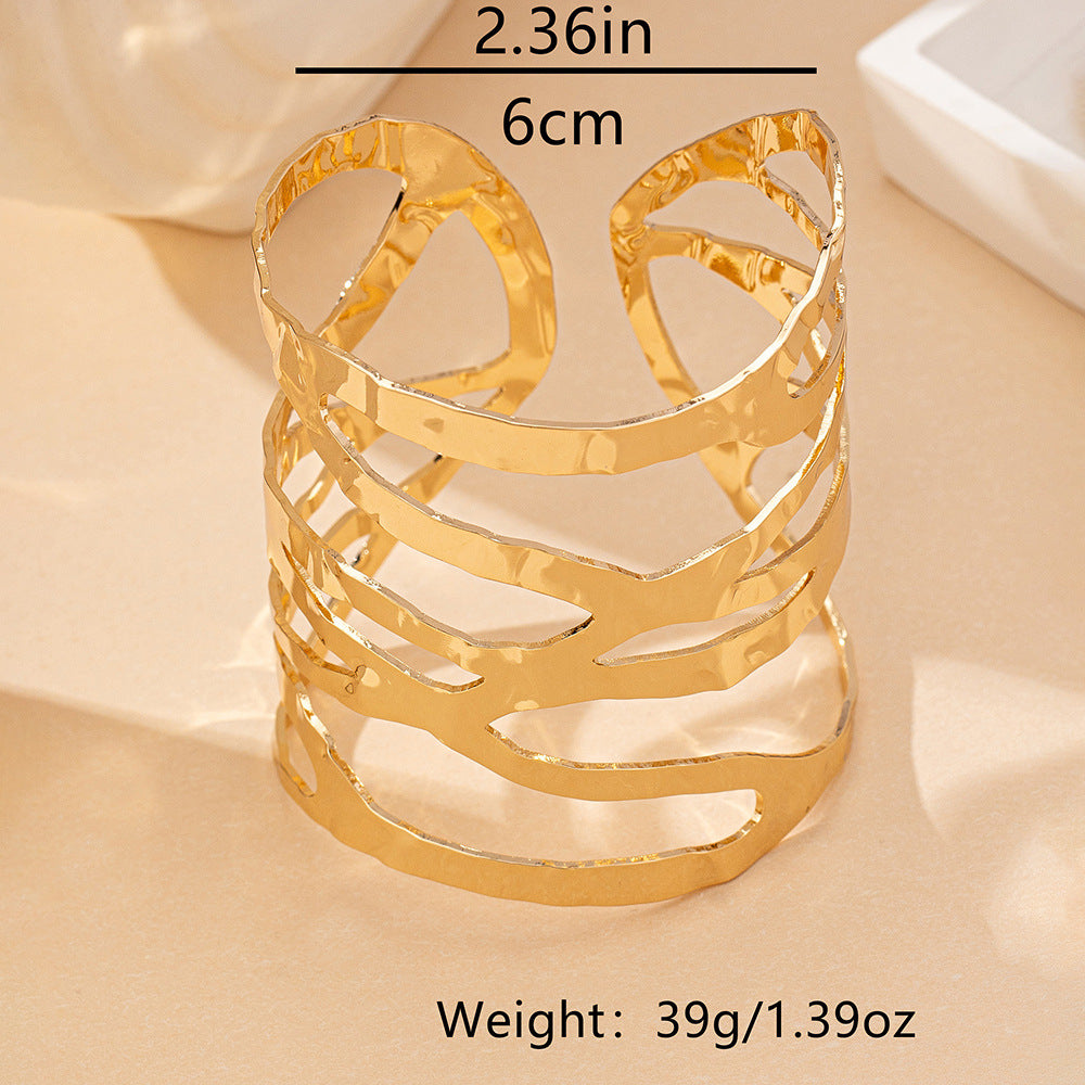 Bold Gold Cutout Cuff Bracelet – Adjustable Alloy Geometric Bracelet for Women
