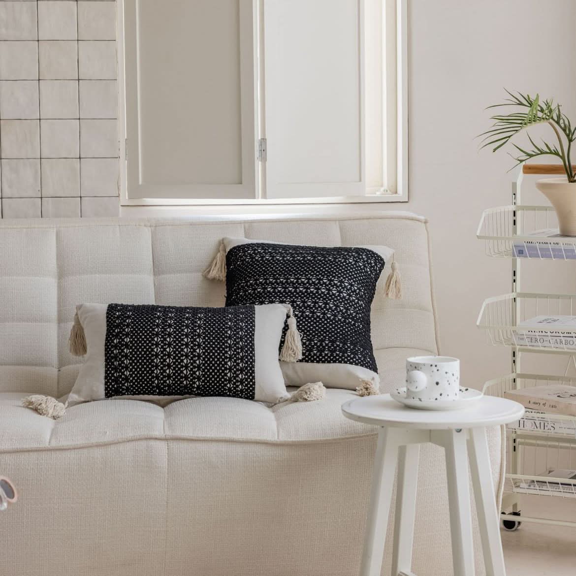 Yiman Qiyun Multi-Color Jacquard Sofa Pillow