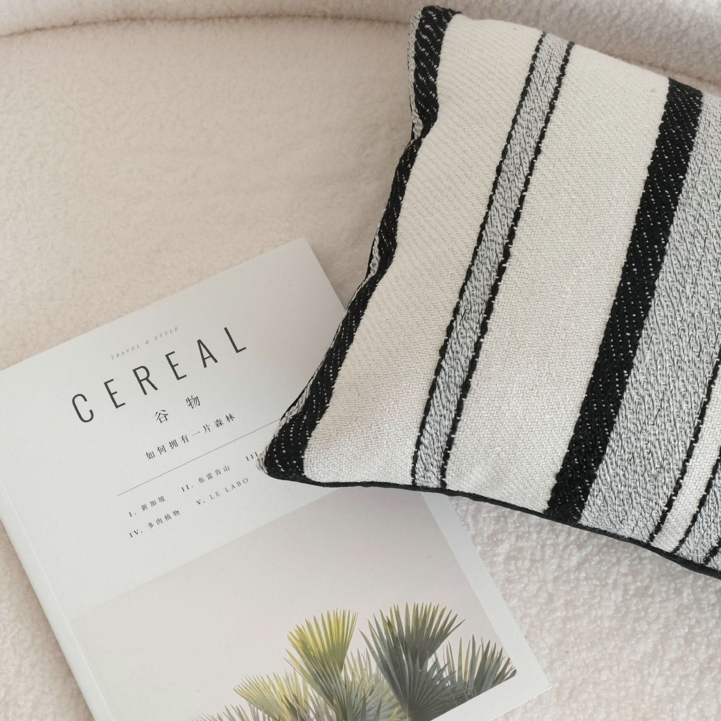 Light Luxury Knitted Striped Pillow - Simple Retro Cushion Cover