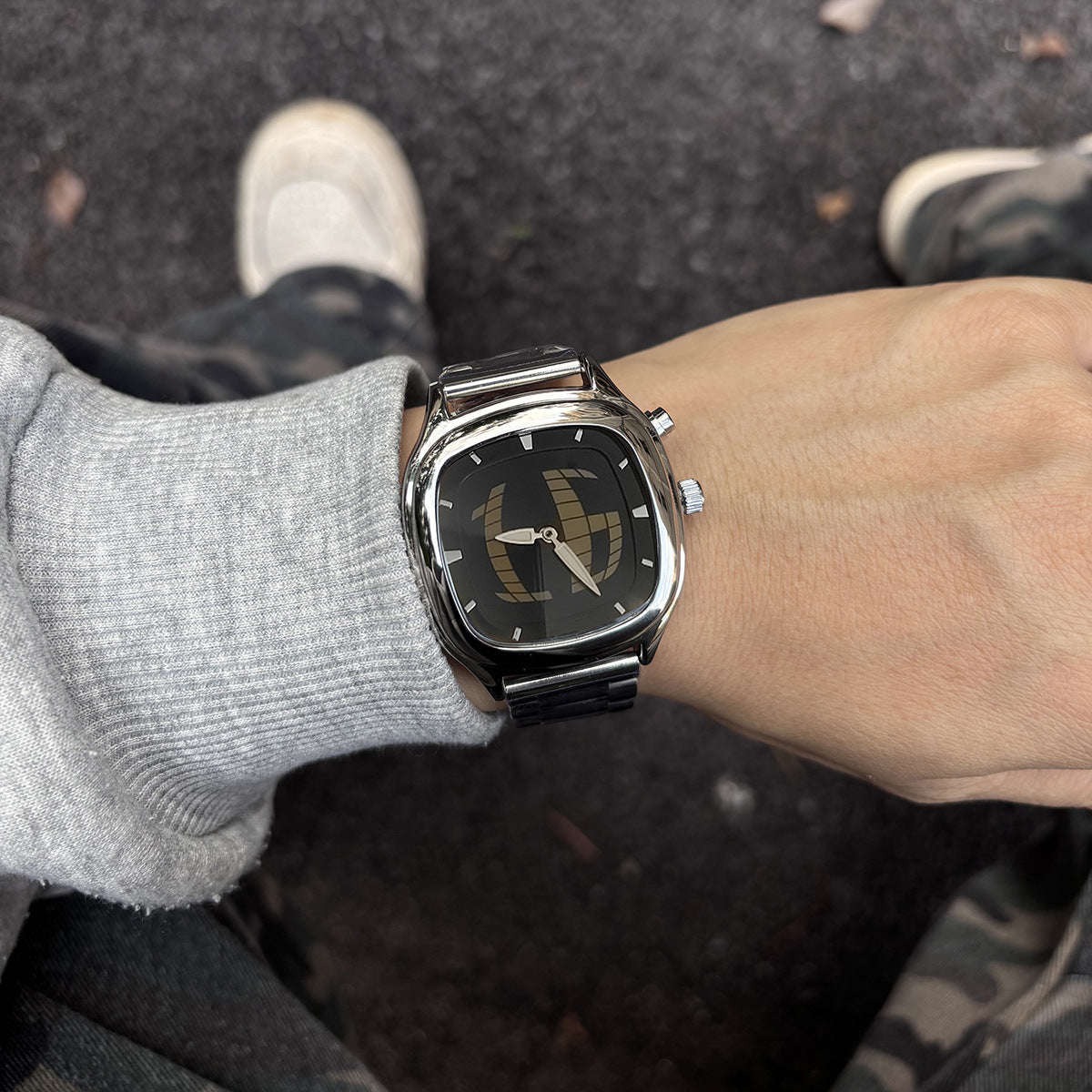 Men’s American Design Quartz Analog Watch – Waterproof Alloy Strap with Luminous Hands