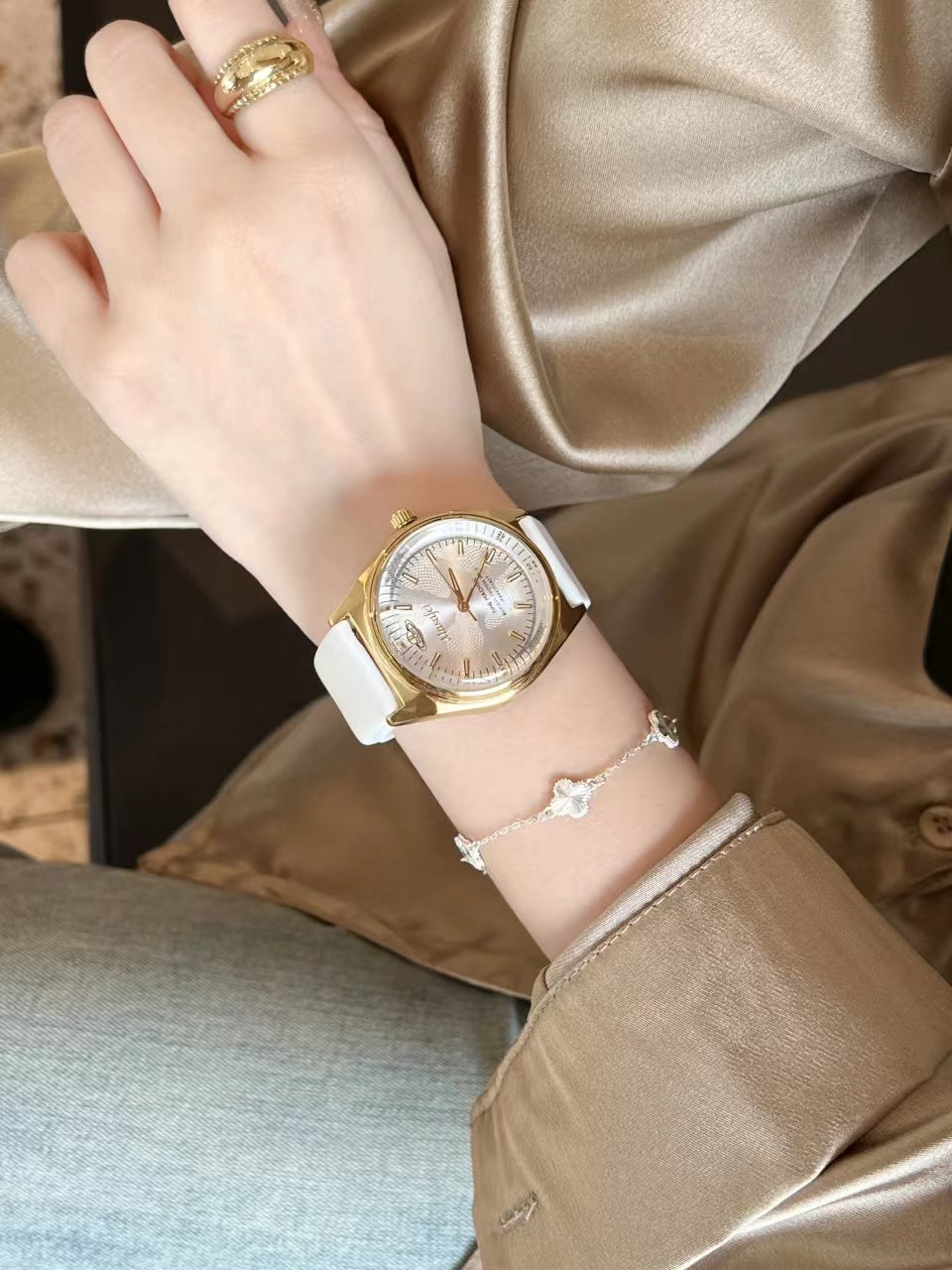 Empress Cixi Quartz Rose Gold Women's Watch