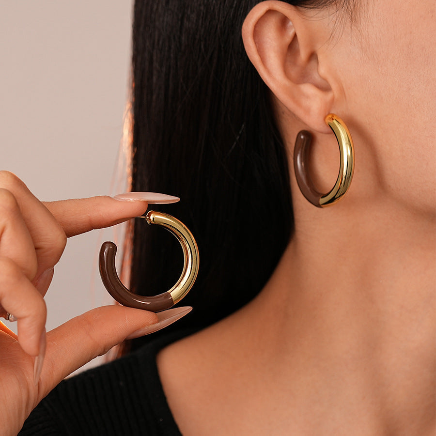 Brown C-Shaped Hoop Earrings – Geometric Alloy Jewelry for Women
