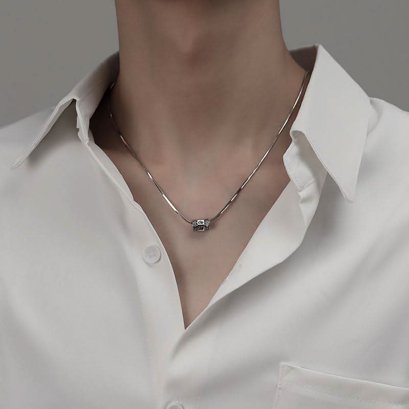 Men’s Retro Six-Word Mantra Necklace – Rotatable Pendant