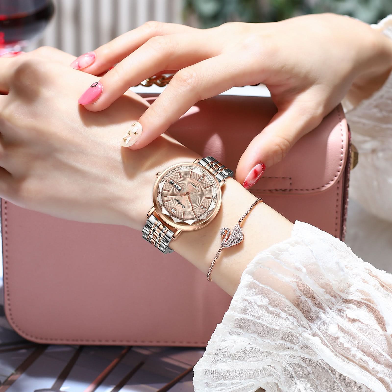 Women's Luminous Quartz Watch with Calendar