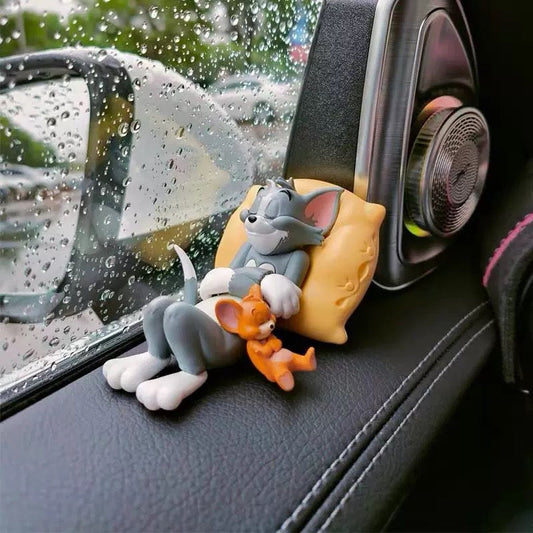 Tom and Jerry Car Dashboard Ornament – Cute Resin Toy Doll for Car's Interior Decor