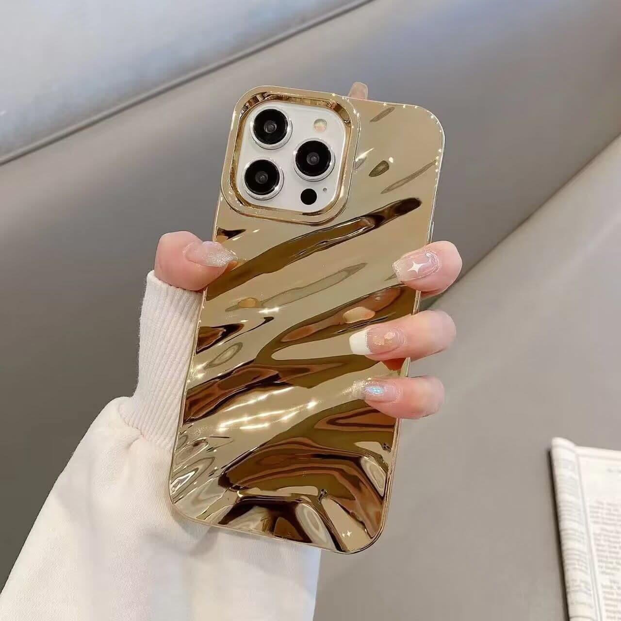 Stylish Pleated Wave Pattern iPhone Case
