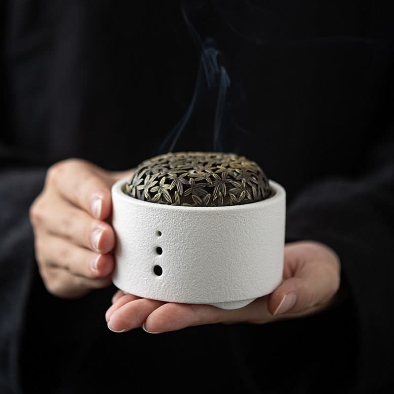 Creative Ceramic Incense Burner - Line Design for Sandalwood & Agarwood