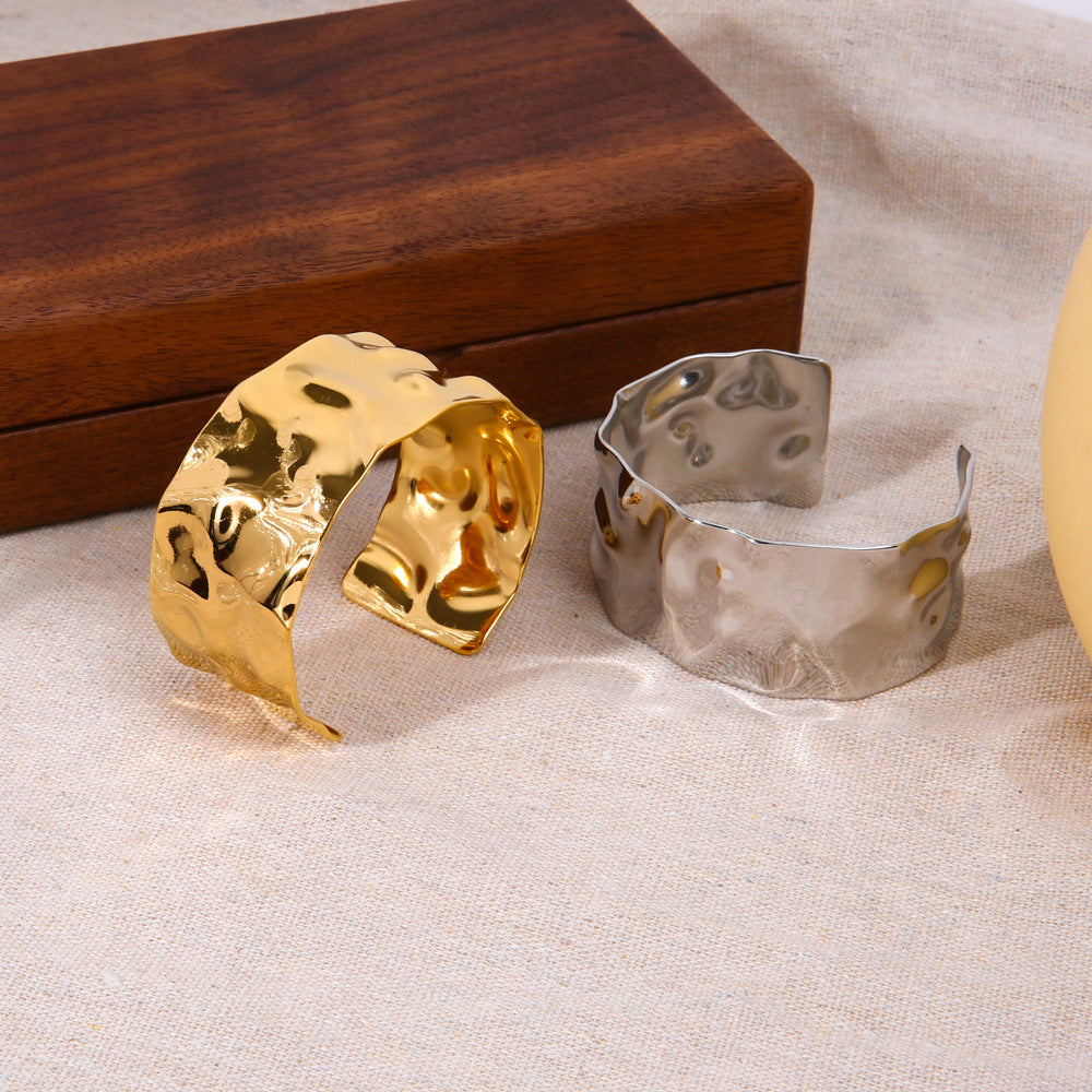 Bold Textured Stainless Steel Cuff Bracelet – Ripple Design, Gold & Silver Finish