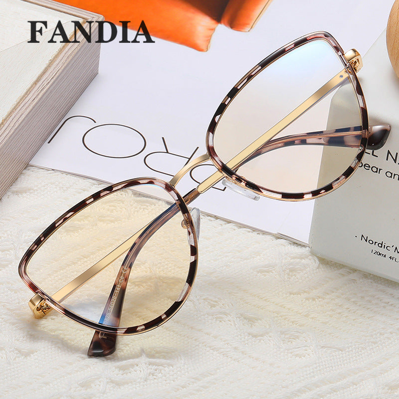 Round Blue Light Blocking Glasses for Women – Metal Myopia Frames