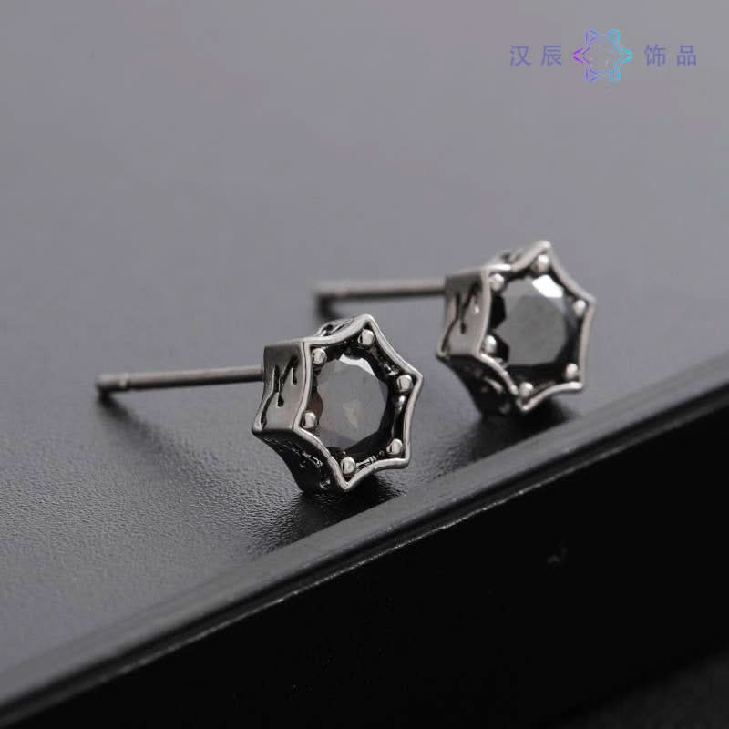Unisex Hexagram Stud Earrings – Six-Pointed Star