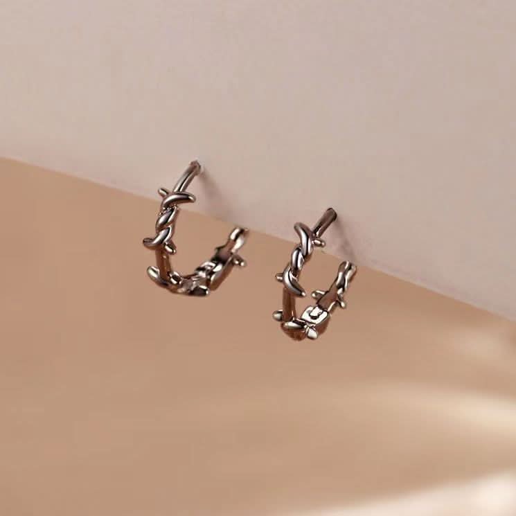 Men’s Thorn Vine Hoop Earrings – Hip-Hop Ear Cuff Buckle