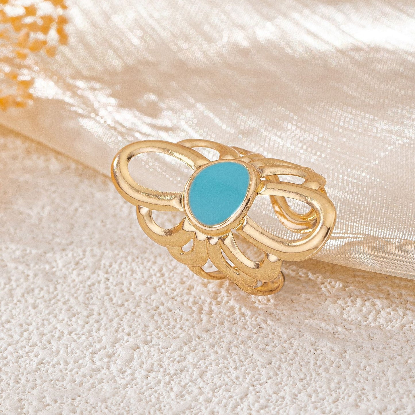 Retro Compass Ring for Women– Vintage Alloy Ring in Blue, Black & Burgundy