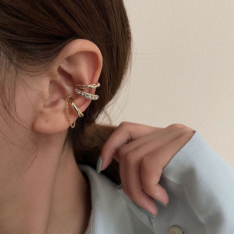 Retro Geometric Ear Cuff for Women – No Piercing Needed