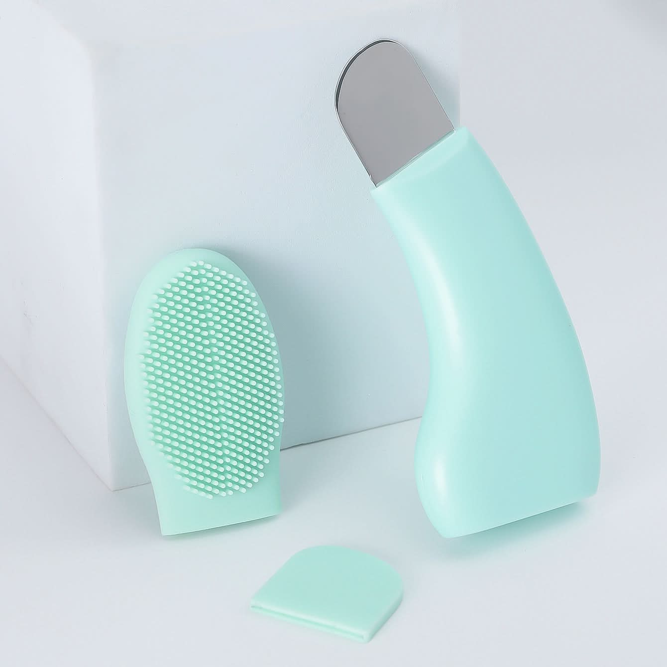 Manual Blackhead Remover Tool – Silicone Scraper for Deep Pore Cleaning