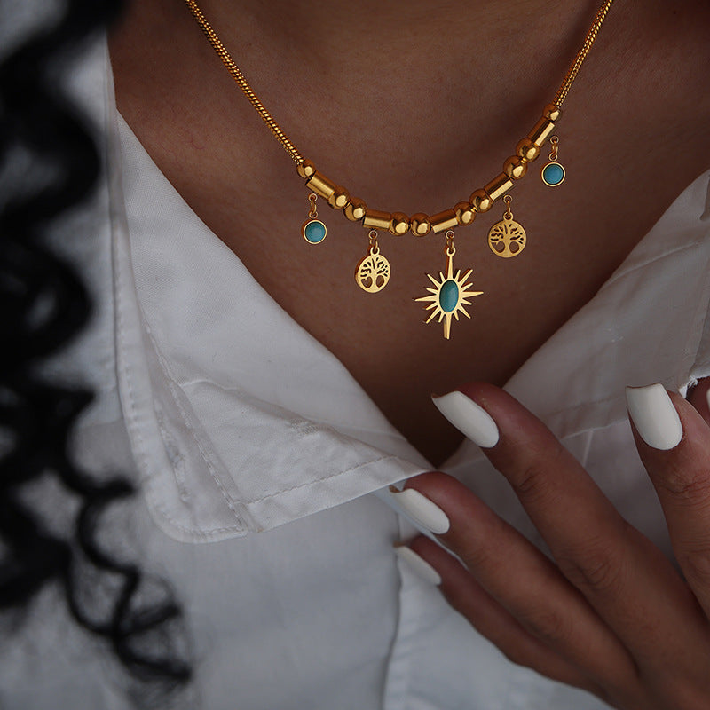 Vintage Turquoise Sunflower Necklace – Retro Gold Pendant Jewelry for Women