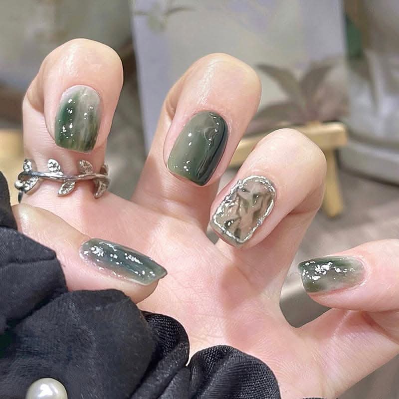 Autumn & Winter Style Colored Nail Art Pieces