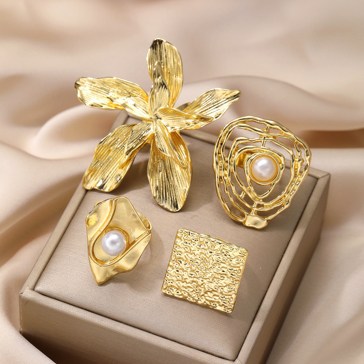 Irregular Flower Ring Set – 4-Piece Gold Alloy Women’s Rings, Trendy Statement Jewelry