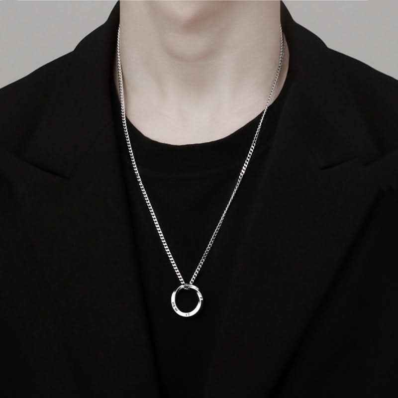 Men’s Mobius Pendant Necklace – Trendy Minimalist Chain