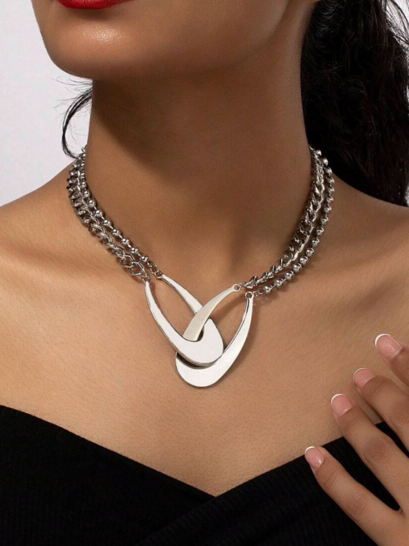 Silver Asymmetrical U-Shape Metal Clavicle Necklace