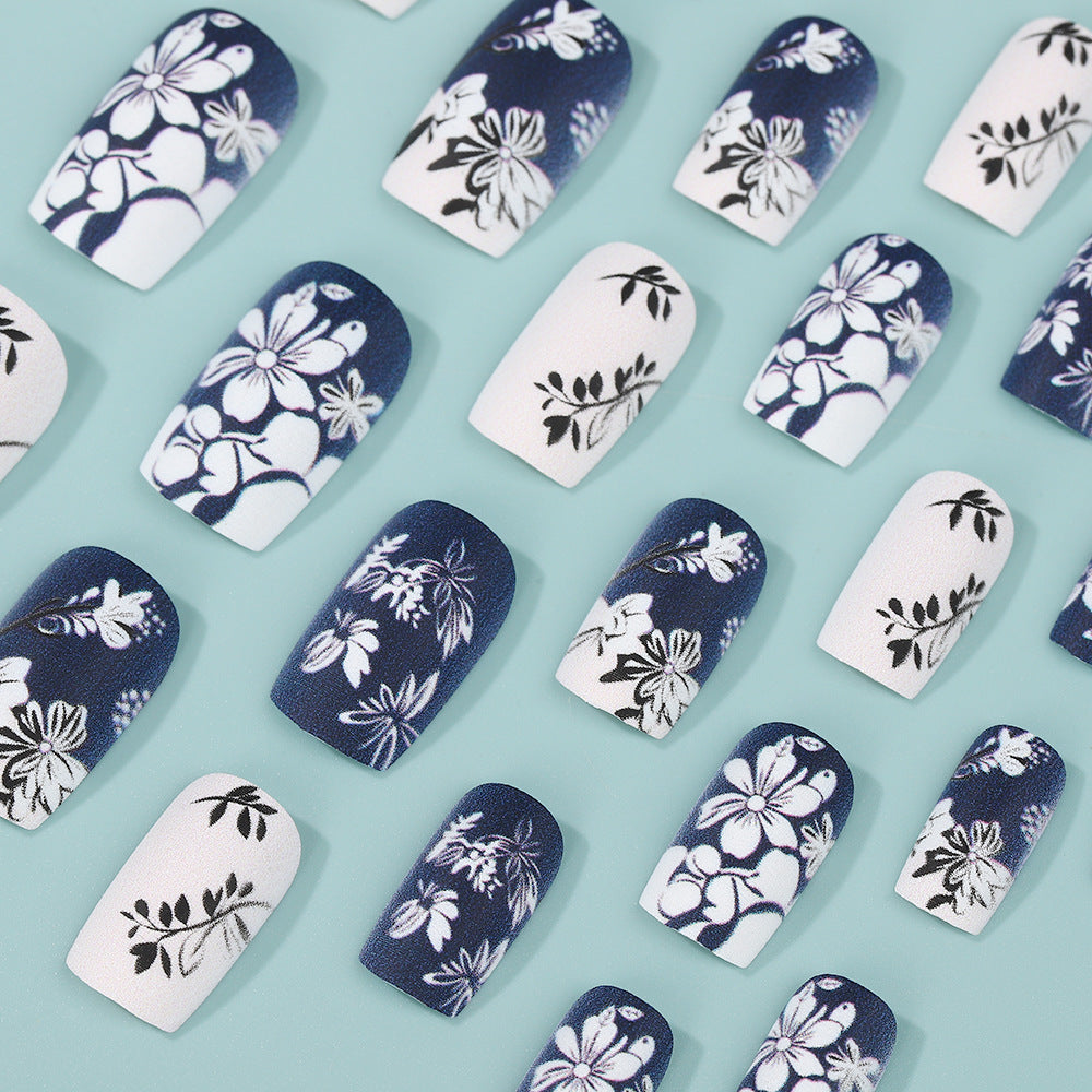Medium Square Press-On Nails – Matte Black & White Floral Nail Art Design