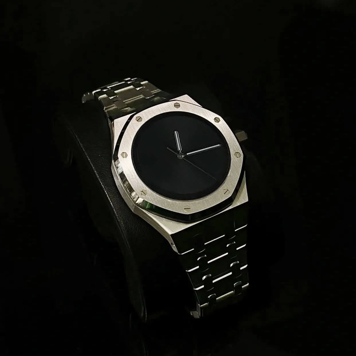 Men’s Sports Quartz Watch, Luminous Design