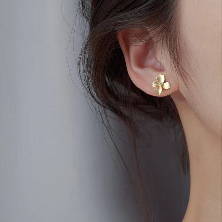 Retro Osmanthus Flower Earrings for Women – Golden Metal Luxury Jewelry