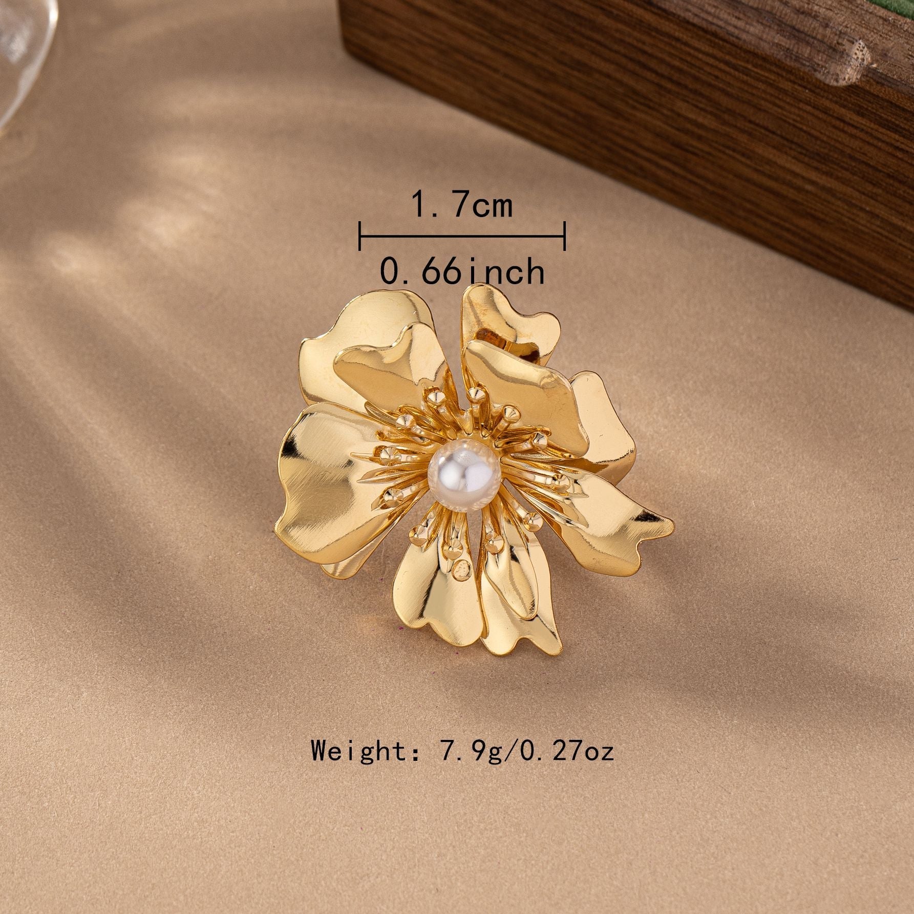 Vintage Floral Pearl Ring – Retro Gold Flower Statement Jewelry for Women