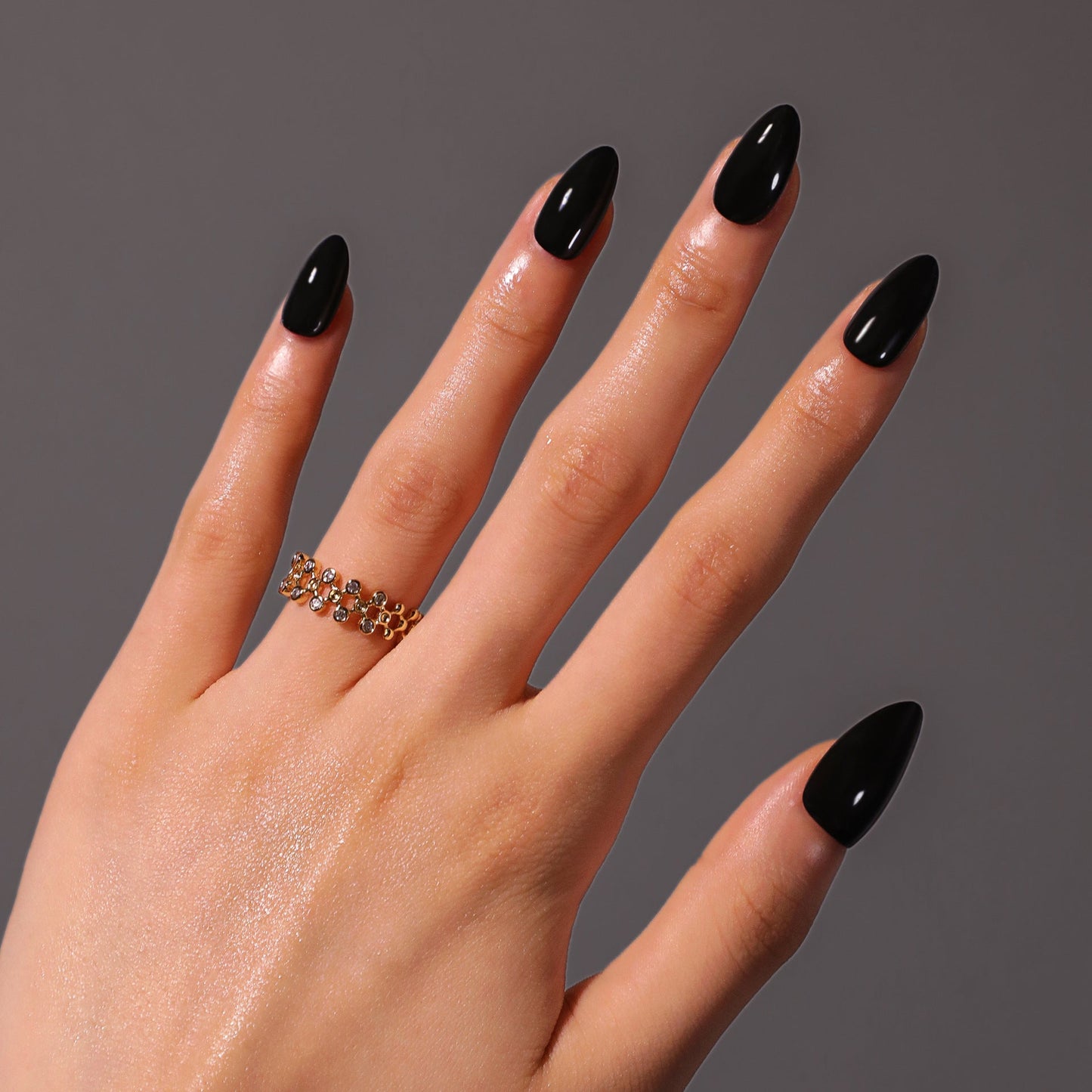 Glossy Black Almond Press-On Nails – Short Classic Glue-On Manicure
