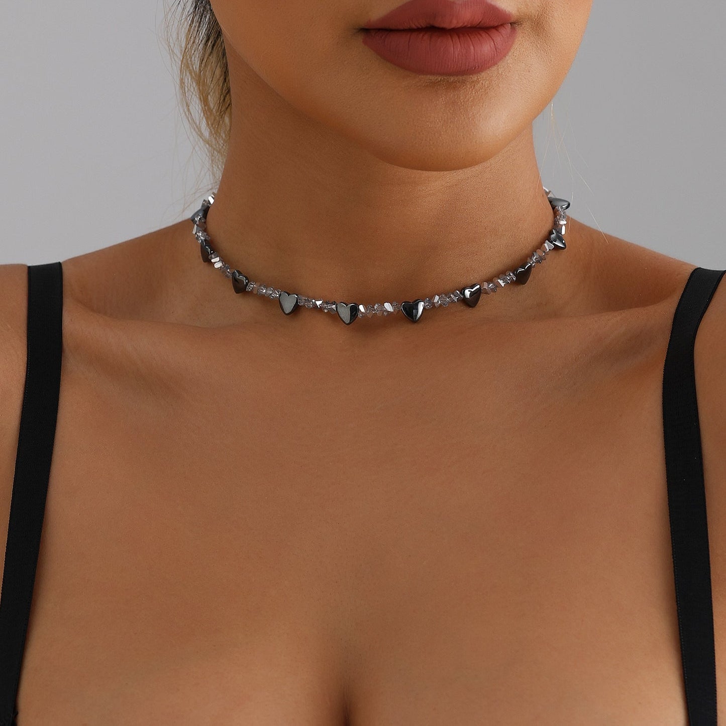 Black Heart Crystal Necklace – Elegant Glass Pendant Clavicle Chain for Women