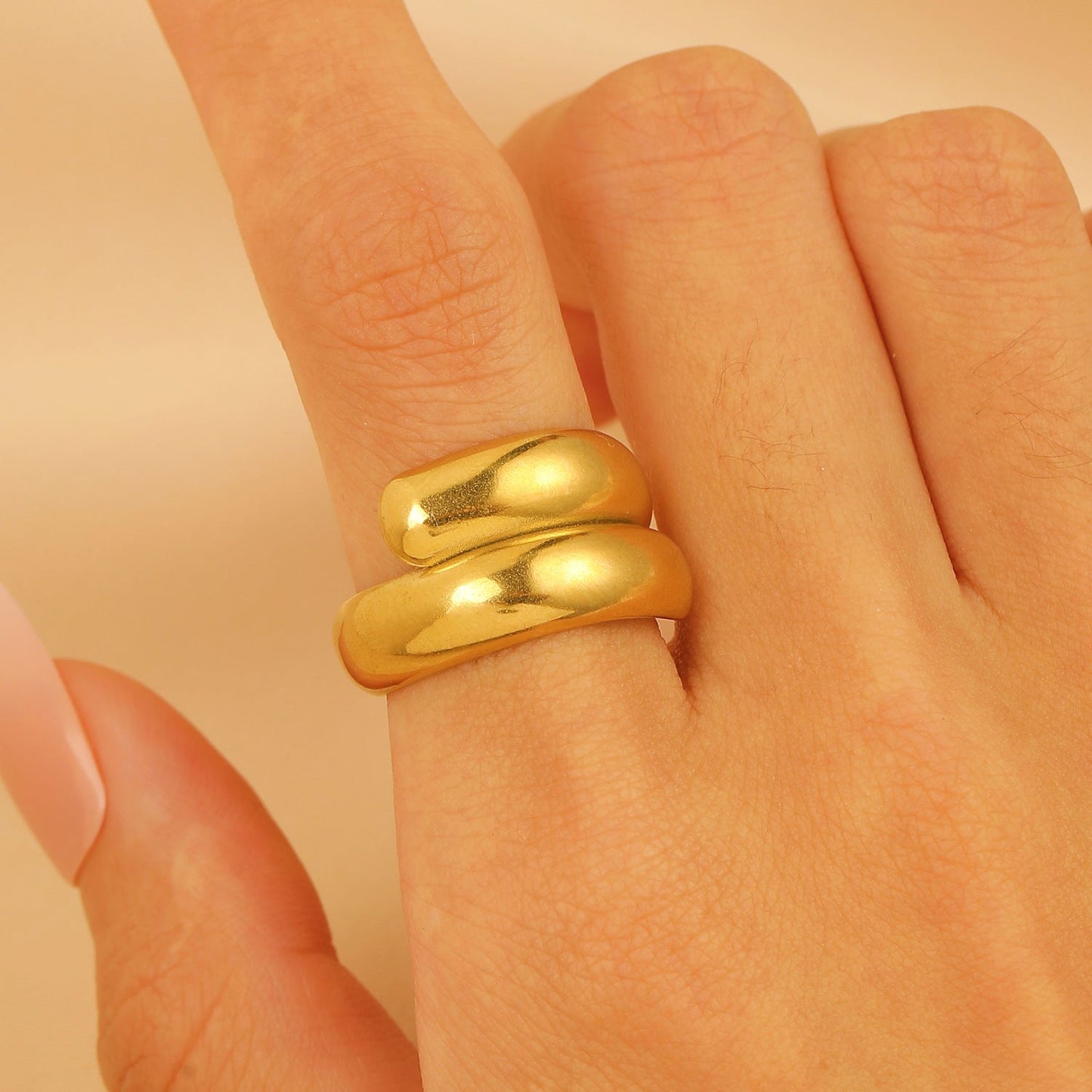 Set of 4 Bold Gold Stainless Steel Rings – Adjustable Water Drop Statement Jewelry