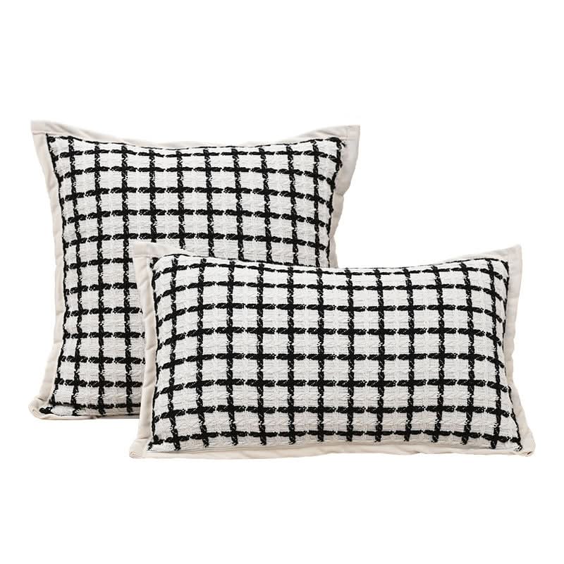 Black Light Luxury Vintage Embroidered Pillowcase