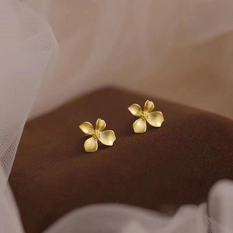 Retro Osmanthus Flower Earrings for Women – Golden Metal Luxury Jewelry