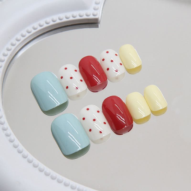 Cute Polka Dot Short Square Nail Pieces – Retro Nail Art Patches