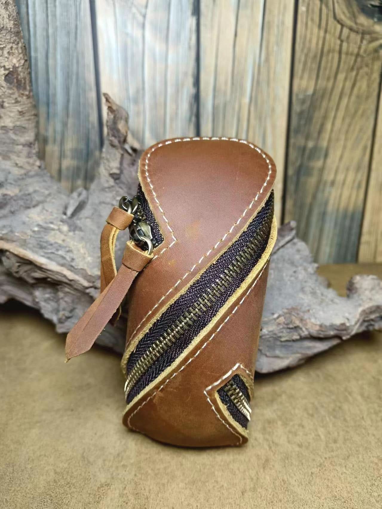 Vintage Leather Key Pouch – Zipper Key & Card Holder