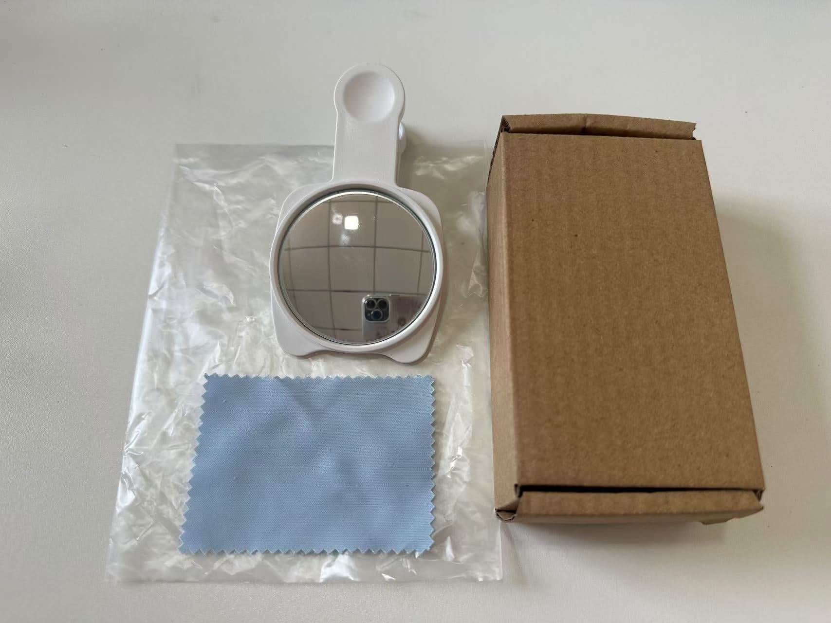 HD Selfie Mirror with Fill Light-Perfect for Photos & Live Streaming