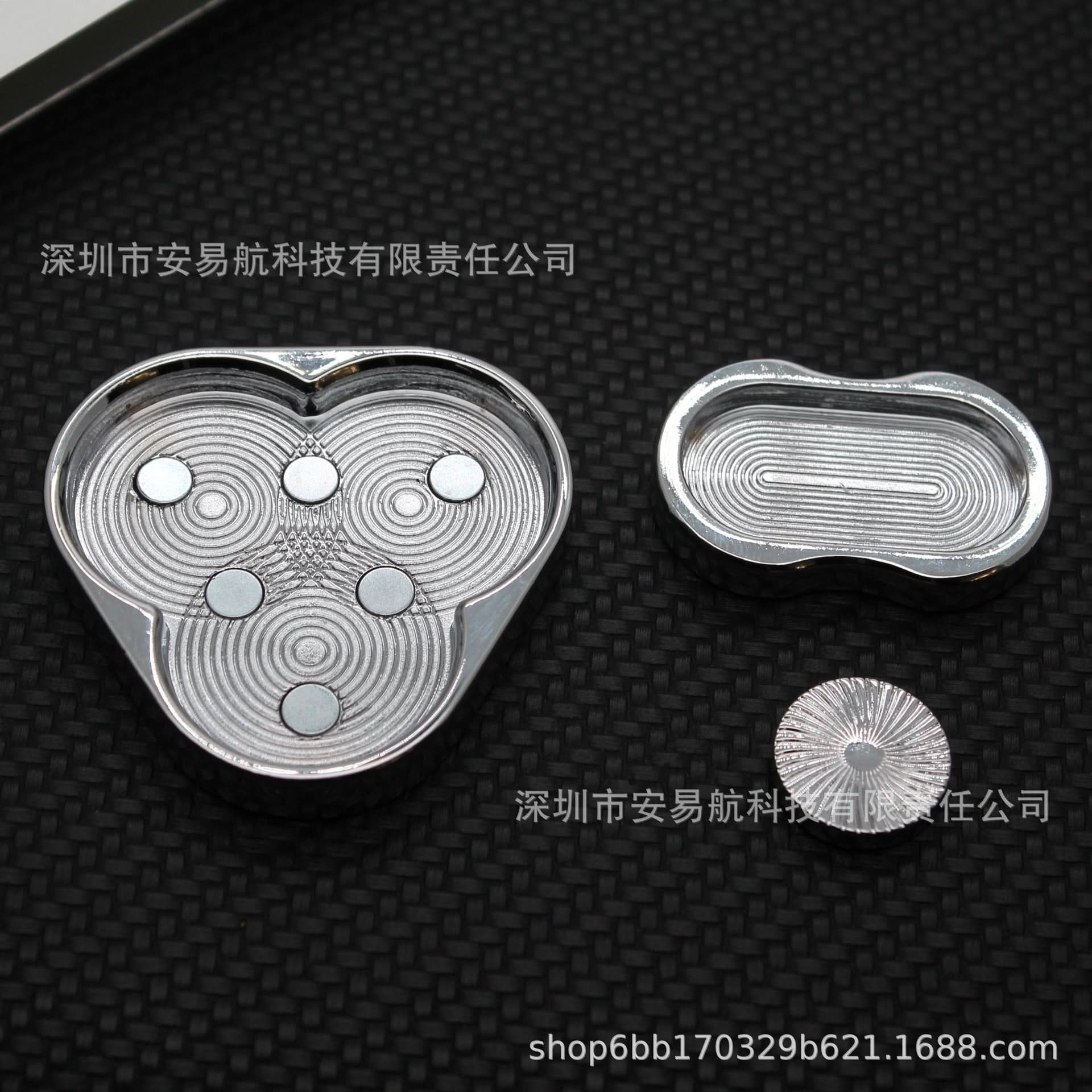 EDC Triangle Spinner Fidget Coin – Rotating Snap Push Card Stress Relief Tool